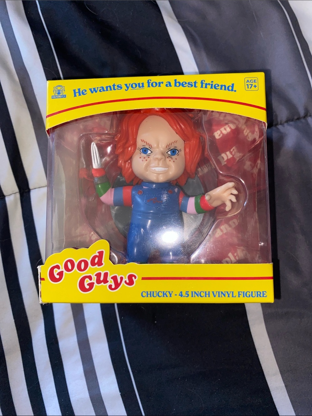 Chucky Vinyl Figure - Red Hair, Blue Outfit
